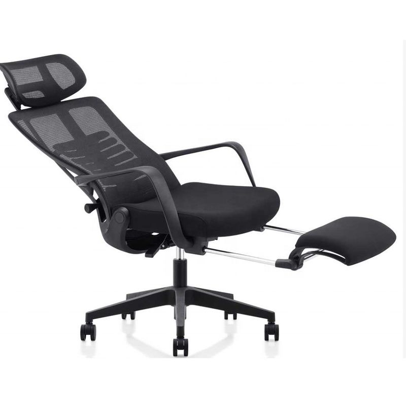 Ergonomischer Bürostuhl mit verstellbarer Lendenstütze und Maschenrücken