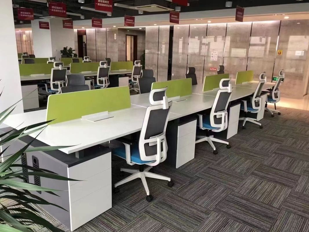 Moderner Stil Drehstuhl aus schwarzem Netz für ergonomisches Büro und BIFMA-Standard