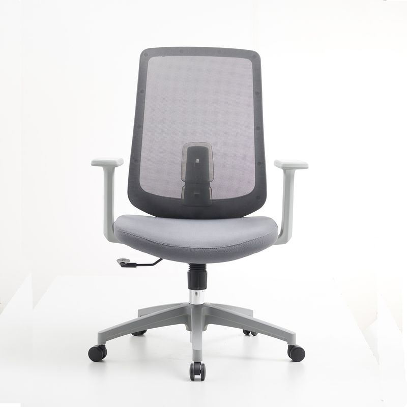 M-062B Mittlerer Rücken grauer Drehnetzstuhl ergonomischer Führungskräftestuhl mit hohem Rücken