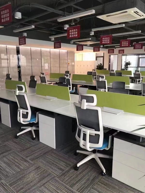 Büro-Schreibtisch Schwenkstoff Weißer Managerstuhl mit Maschenrückenlehne 580*640*1150-1250mm